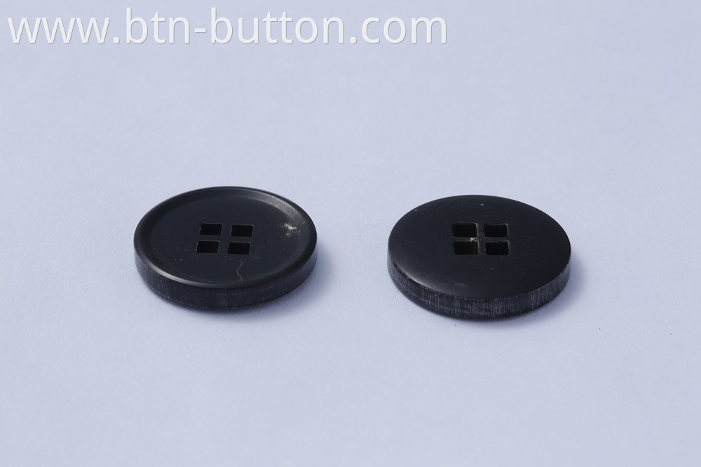 Hard horn buttons for sweaters